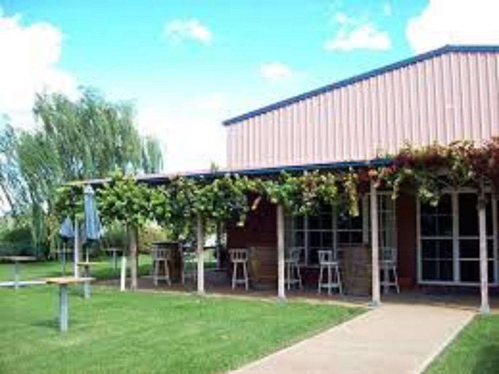 Eulomogo NSW Accommodation Burleigh