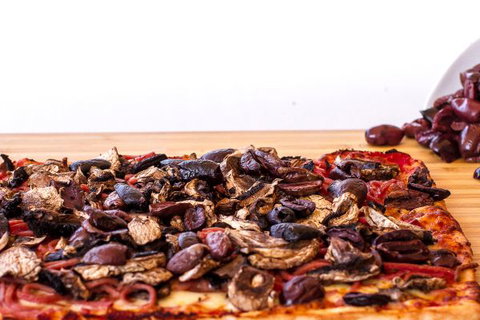 Arrivederci Pizza - Accommodation Burleigh 2