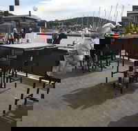 The Waterfront Hotel - Accommodation Burleigh