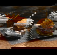 House of Burgers - Accommodation Burleigh