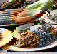 Vinh's Kitchen - Accommodation Burleigh