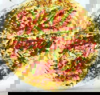 Pizza vs Burger - Accommodation Burleigh