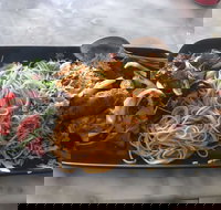 Plough Hotel - Accommodation Burleigh