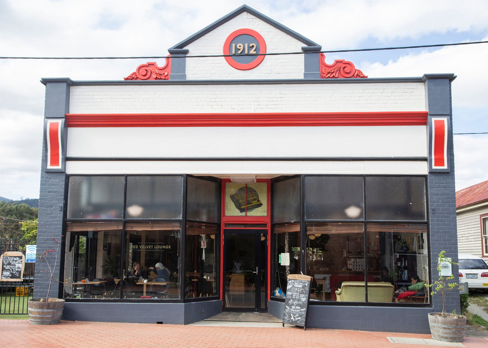 Eggs And Bacon Bay TAS Accommodation Burleigh