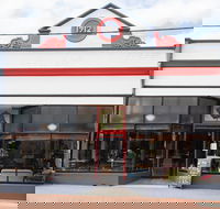 The Red Velvet Lounge - Accommodation Burleigh