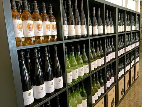 Capital Wines - Accommodation Burleigh 2