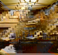 The Hero of Waterloo Hotel - Accommodation Burleigh