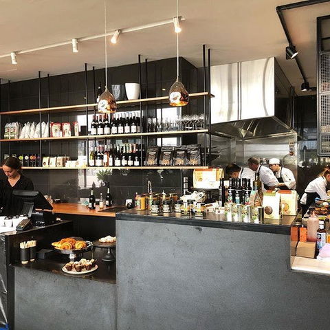 Chapel St Cellars - Accommodation Burleigh 0