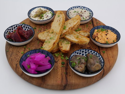 Mecca Bah - Accommodation Burleigh 1