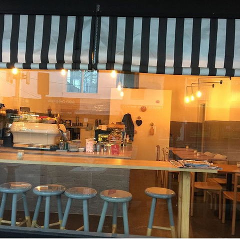 Seven Creeks Hotel - Accommodation Burleigh 0