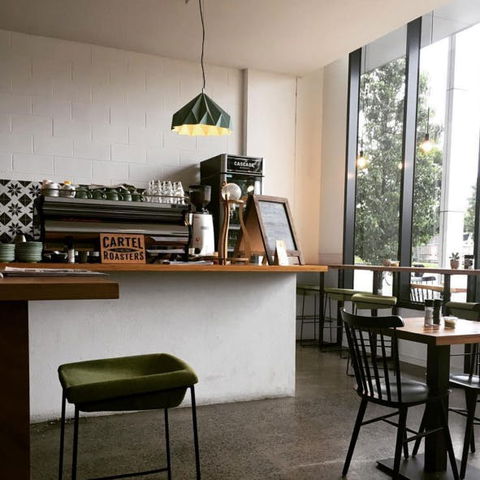 Rainbow Gallery & Cafe/Bar - Accommodation Burleigh 0