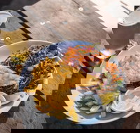 The Boat - Accommodation Burleigh