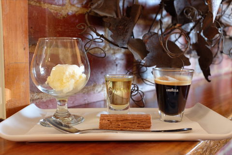 The American Creswick - Accommodation Burleigh 1