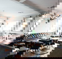 The Corner House - Accommodation Burleigh