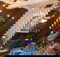 Matts Bar - Accommodation Burleigh