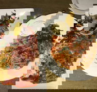 Spartan Grill - Gladstone Hotel - Accommodation Burleigh