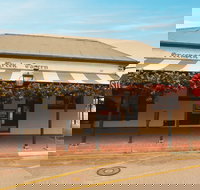 The Greenock - Accommodation Burleigh