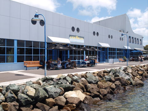 GJ's Bay Cafe And Grill - Accommodation Burleigh 0