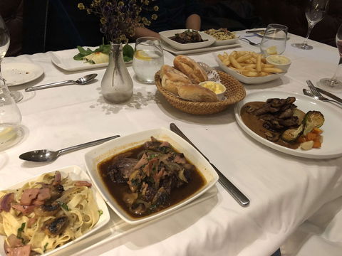 L'Hermitage - Accommodation Burleigh 0