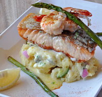 JB O'Reilly's - Accommodation Burleigh