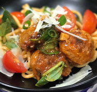 Five Stars Thaitanic - Ingleburn - Accommodation Burleigh