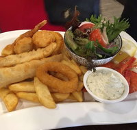 Tudor Inn - Accommodation Burleigh