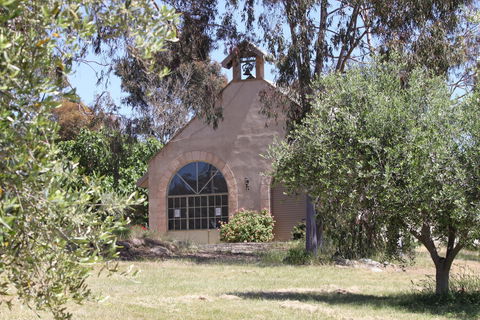 L'Oliveraie Olive Grove - Accommodation Burleigh 1