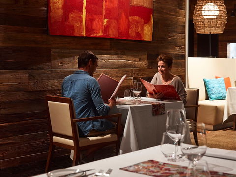 Arnguli Grill & Restaurant - Accommodation Burleigh 2