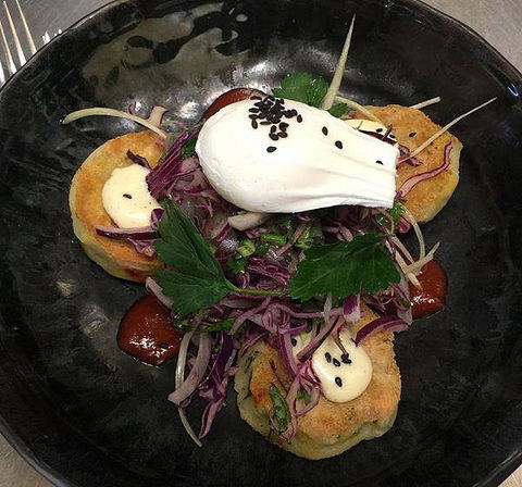 Whisk & Co - Accommodation Burleigh 17