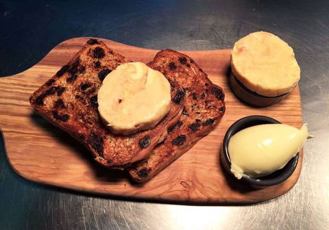 Whisk & Co - Accommodation Burleigh 8