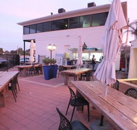 Pier One - Accommodation Burleigh
