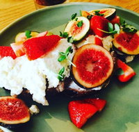 Back  Forth - Accommodation Burleigh