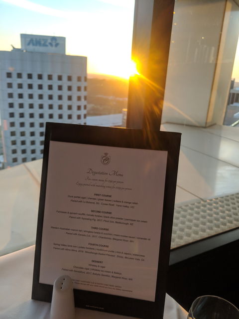 C Restaurant - Accommodation Burleigh 27