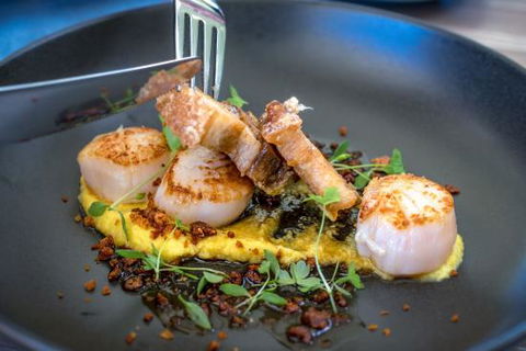 Esk Restaurant - Accommodation Burleigh 0