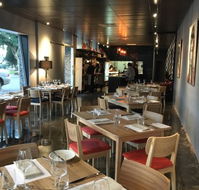Zev's Bistro - Accommodation Burleigh