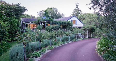 Ruby's Cafe - Accommodation Burleigh 16