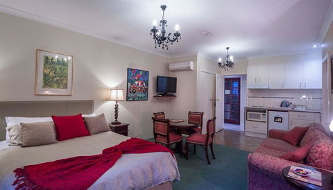 Ruby's Cafe - Accommodation Burleigh 22