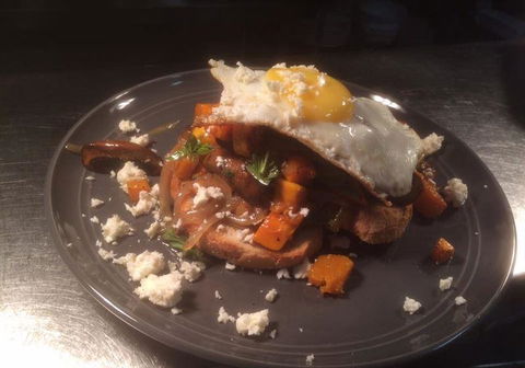 The Dancing Goat - Accommodation Burleigh 5