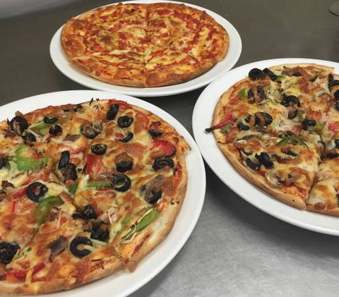 Sammy’s Pizza Family Restaurant - Accommodation Burleigh 0