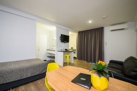 Glenmore Palms Motel - Accommodation Burleigh 0