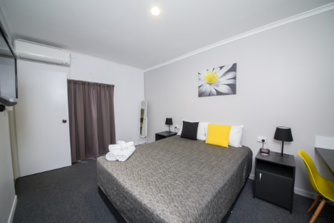 Glenmore Palms Motel - Accommodation Burleigh 3