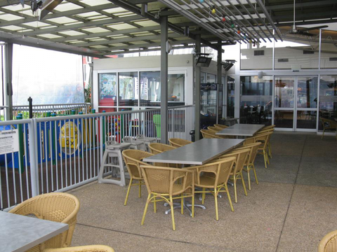 Chancellors Tavern - Accommodation Burleigh 2