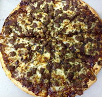 Pizza Hut - Accommodation Burleigh