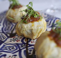 Meeka Restaurant - Accommodation Burleigh