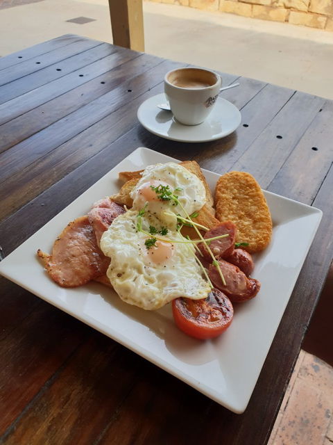 Shark Bay Cafe - Accommodation Burleigh 4