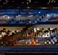 Small's Bar and Bites - Accommodation Burleigh