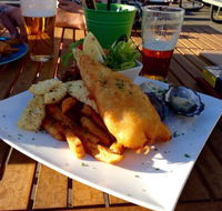 The Lighthouse Wharf Hotel - Accommodation Burleigh