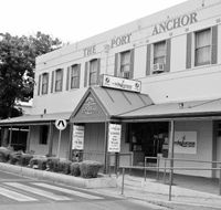 The Port Anchor Hotel - Accommodation Burleigh