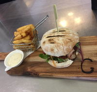 Grumpy's Tavern - Accommodation Burleigh