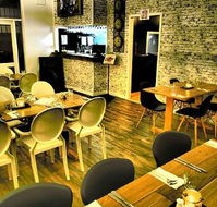 The Swae  Ivy - Bar  Restaurant - Accommodation Burleigh